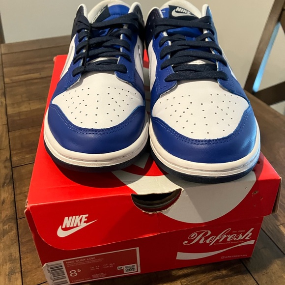 Nike Dunk - Picture 3 of 5